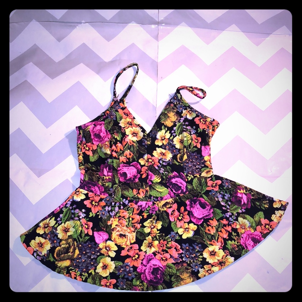 Bella D Peplum Tank Top M-L Great Condition